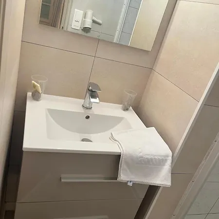 호텔 Le Roosevelt 지베