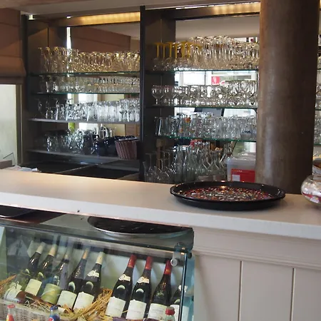 Hotel Le Roosevelt Givet