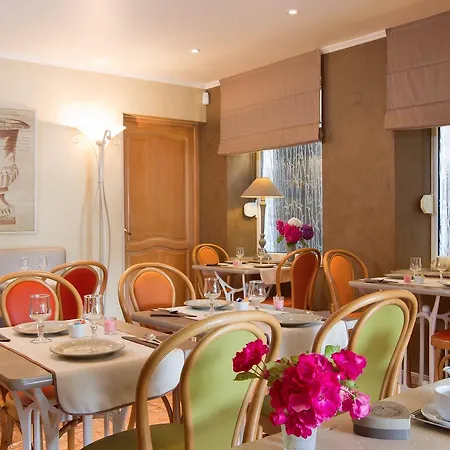 Le Roosevelt Hotel