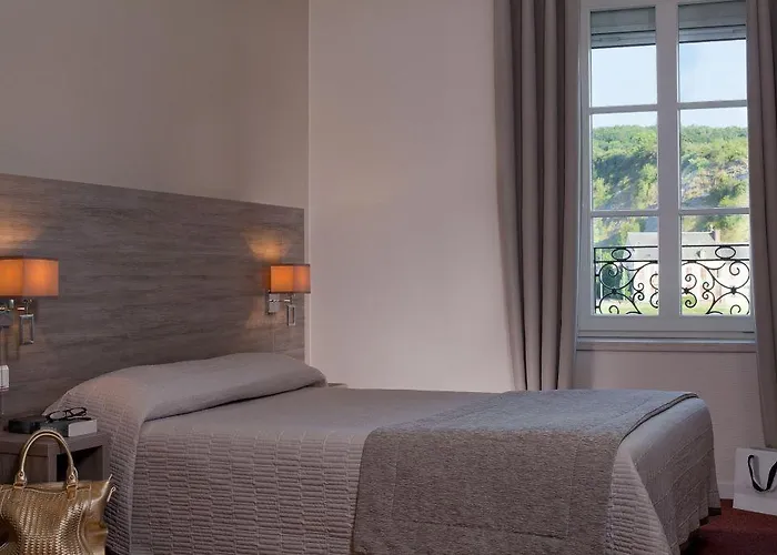 Le Roosevelt Hotel Givet